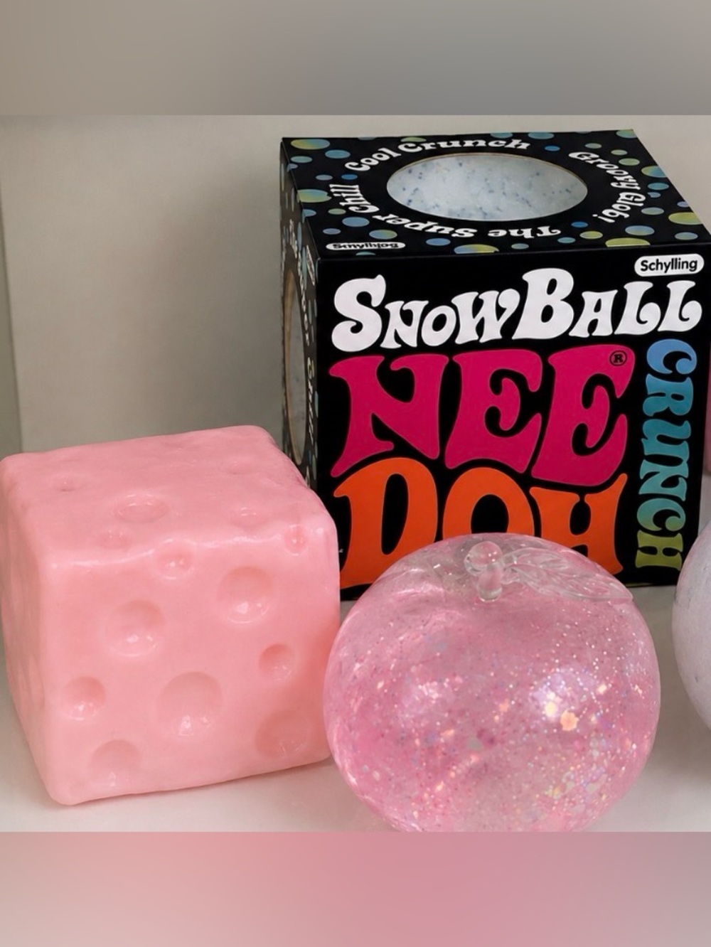 Squeezeluck Pink Moldable Cheese Sealed, Snowball Crunch & Sparkle Apple Squish